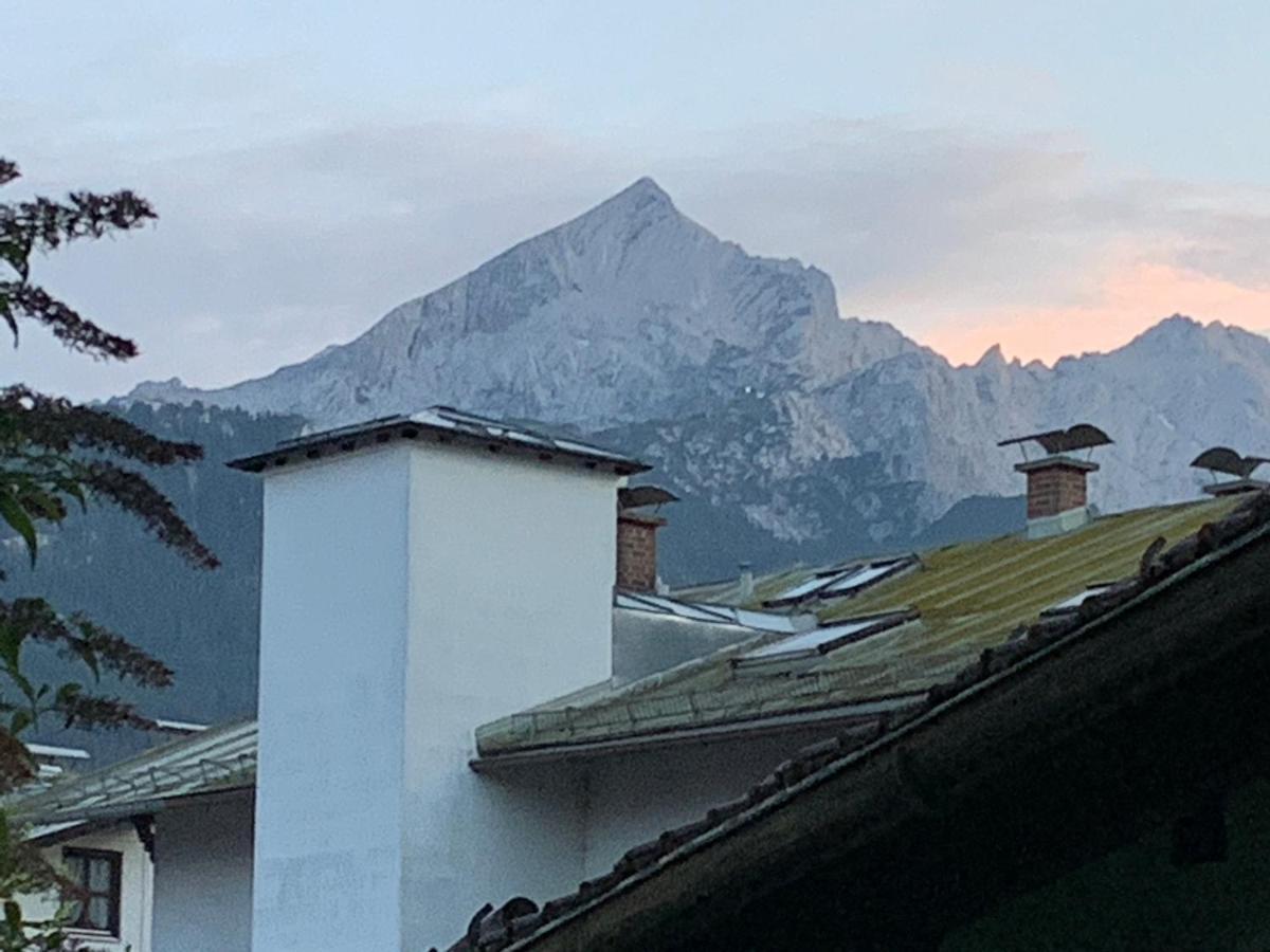 Huge And Calm Apartment In Central Garmisch Екстер'єр фото